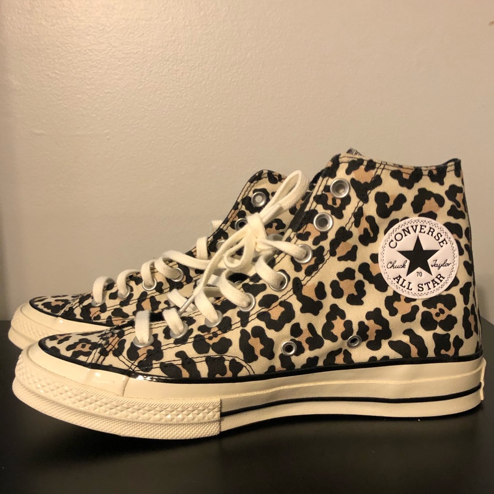 NIB! Animal print high top Converse